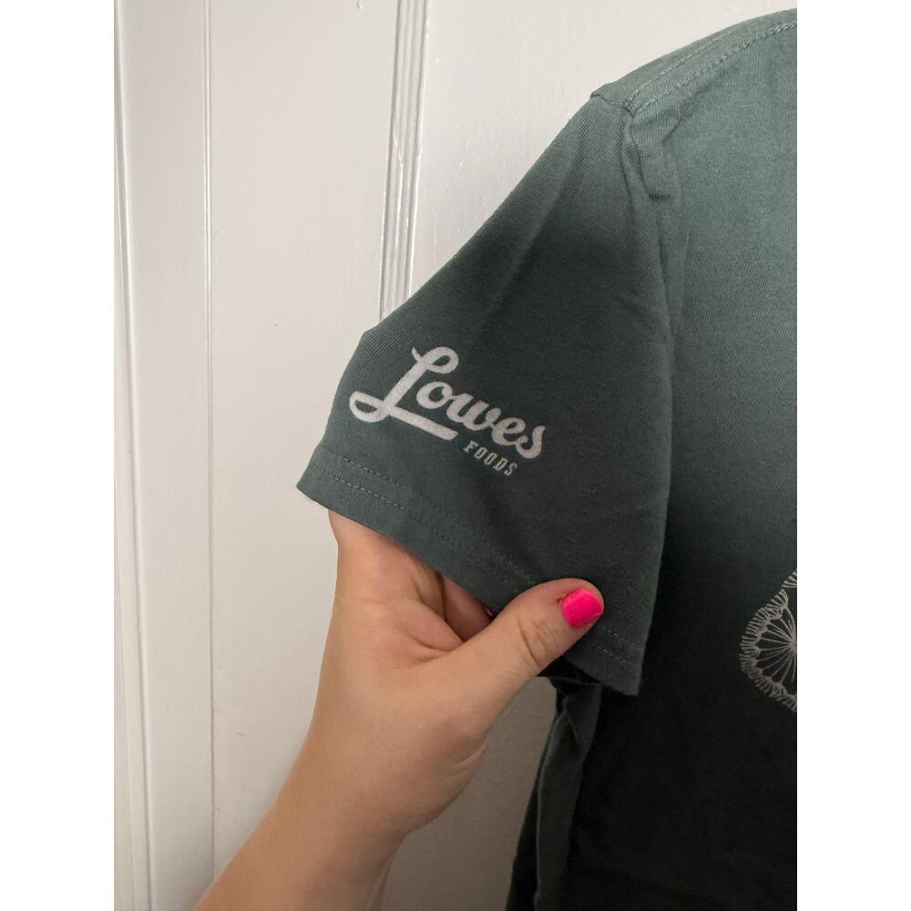 Lowes Foods Sustainable Green Crewneck Short Sleeve Graphic Cotton T-shirt Small - Picture 4 of 6
